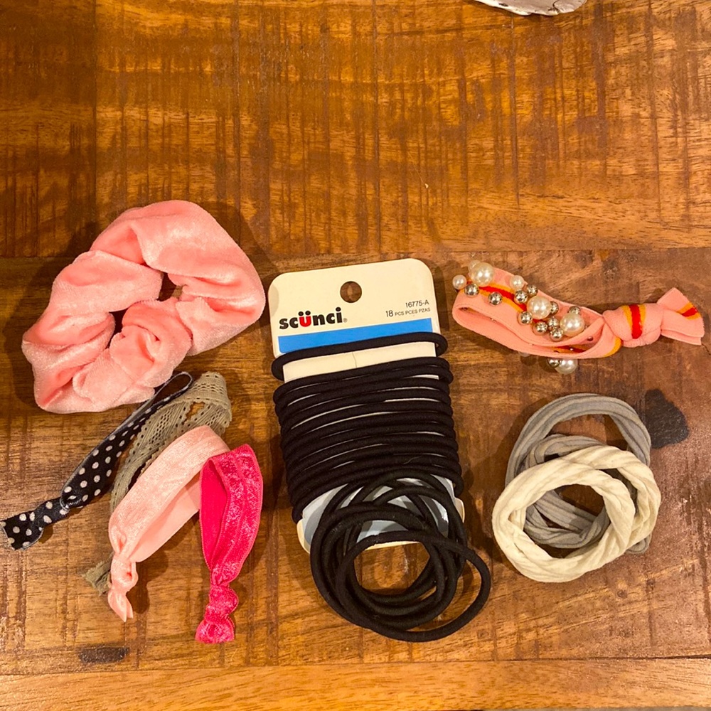 Assortment of hair ties